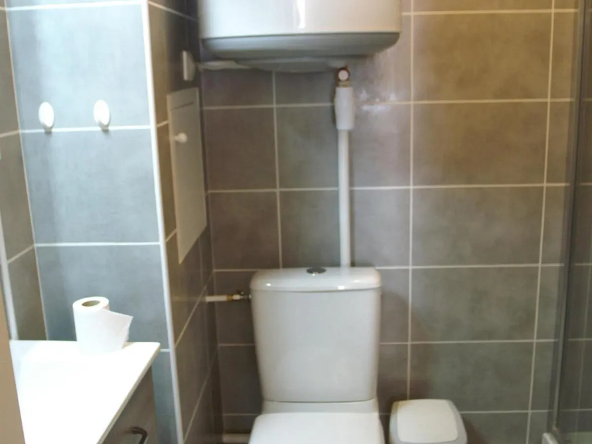 Charmant 2 Pieces Au Pied Des Pistes Avec Balcon, Proche Commerces Et Esf - Fr-1-557-74 Les Adrets