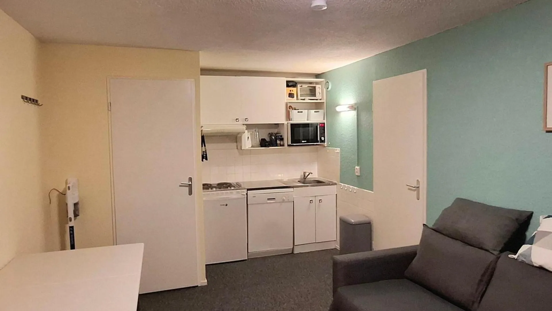 Charmant 2 Pieces Au Pied Des Pistes Avec Balcon, Proche Commerces Et Esf - Fr-1-557-74 Les Adrets Francja